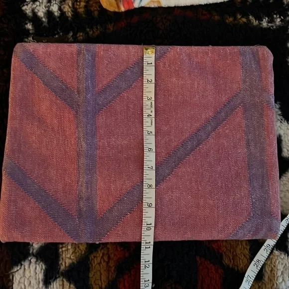 Viajera Imports Oversize Clutch purple pink bag (v closet) - Picture 2 of 7